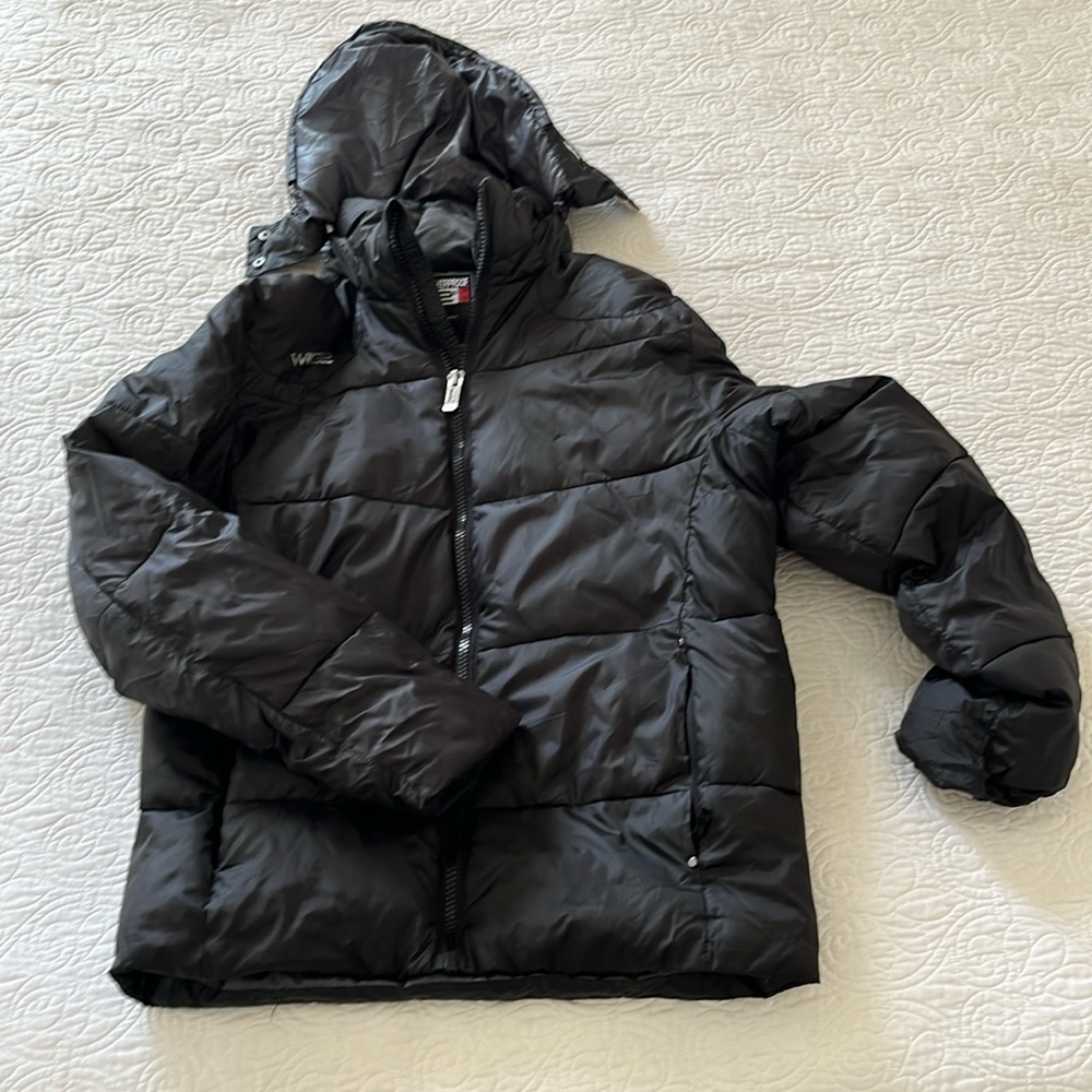 32 Degrees Men's Puffer Jacket w hood;M black; zippered pockets; water repellent